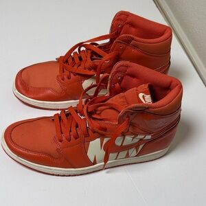 Mens Nike Air Jordan 1 Retro High OG "Vintage Coral" in leather size 11